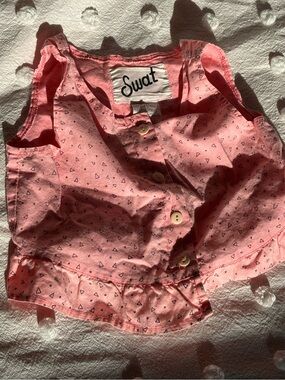 Swat Vintage Kids Tank Top Button Front Ruffle Hem in Coral with Triangle Print